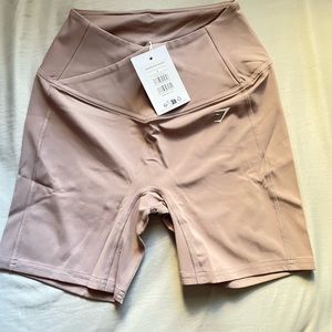 BRAND NEW gym shark crossover shorts